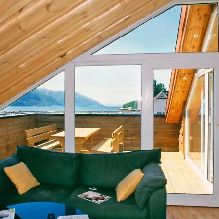 公寓 6 Person In Eidsv G Eidsvåg