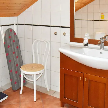 6 Person In Eidsv G Eidsvåg